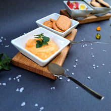 Lade das Bild in den Galerie-Viewer, 2er Dipschalen / Tapasschalen mit "schwebendem Löffel"
